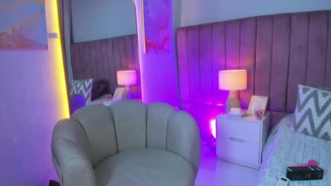 STEFANY online show from 04.18.26