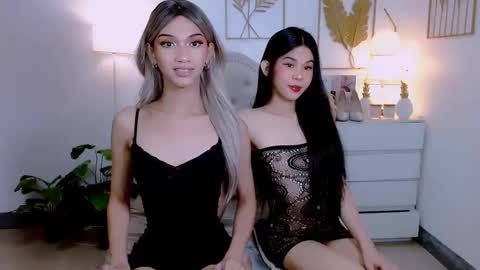 Snapshot of steffani_deluxe chatting on 01.09.25 STEF online show from 01.09.25