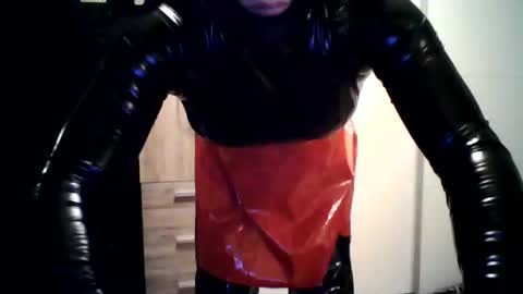 steffaniemoosbach online show from 12.04.25