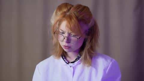 Snapshot of stela_vanila chatting on 09.17.25 Stella online show from 09.17.25