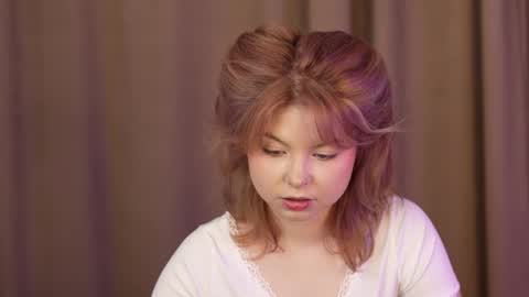 Snapshot of stela_vanila chatting on 10.13.25 Stella online show from 10.13.25