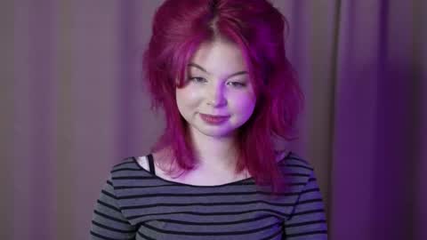 Snapshot of stela_vanila chatting on 10.18.25 Stella online show from 10.18.25