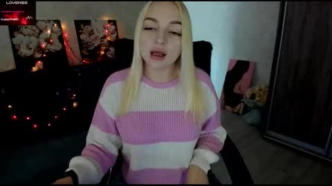 Stella  Cox online show from 10.26.25