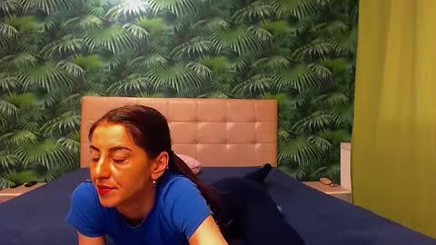 Stella John online show from 02.11.25