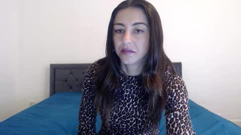 Stella John online show from 09.10.25