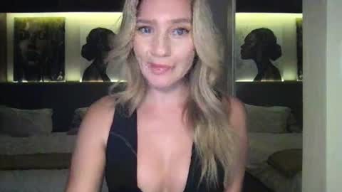 Stella online show from 09.30.25