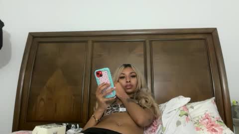 Snapshot of stellaangel chatting on 09.24.25 stellaangel online show from 09.24.25