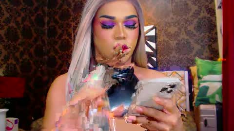 CALL ME STELLA online show from 01.10.25