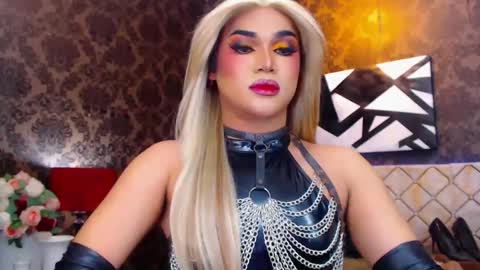 CALL ME STELLA online show from 02.21.25