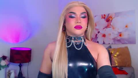 CALL ME STELLA online show from 10.16.25