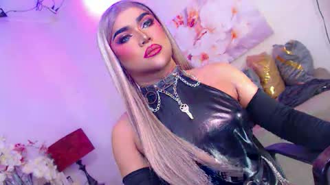 Snapshot of stellagrayts chatting on 04.27.26 CALL ME STELLA online show from 04.27.26