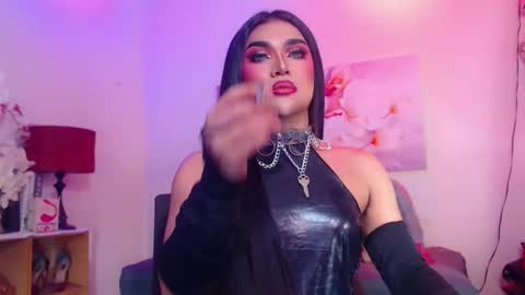 Snapshot of stellagrayts chatting on 05.25.26 CALL ME STELLA online show from 05.25.26