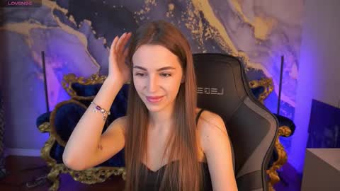 stellahoneywell online show from 10.28.25