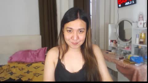 Snapshot of stellahugets chatting on 05.02.26 Stella online show from 05.02.26