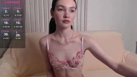 Snapshot of stellapayne chatting on 11.04.25 stellapayne online show from 11.04.25