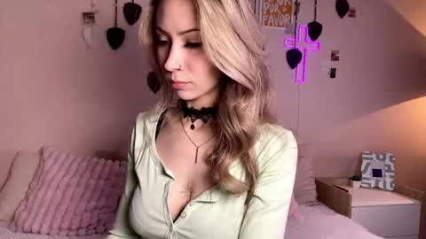 Alexia online show from 05.15.26