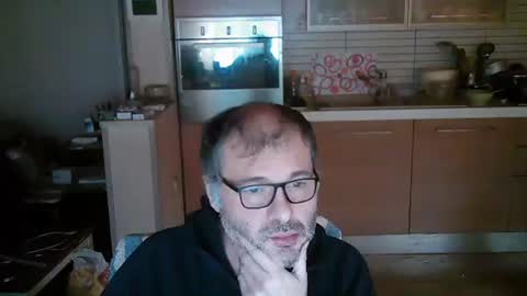 Snapshot of stellar_mesh3d chatting on 01.08.25 Mesh3D online show from 01.08.25