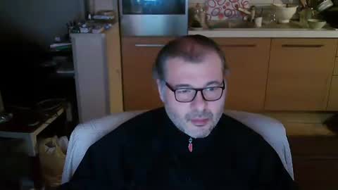 Snapshot of stellar_mesh3d chatting on 02.23.25 Mesh3D online show from 02.23.25