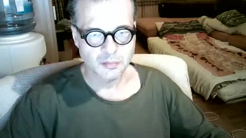 Snapshot of stellar_mesh3d chatting on 09.14.25 Mesh3D online show from 09.14.25