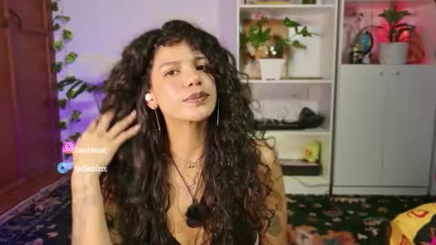 Snapshot of stellart_ chatting on 11.21.25 stellart_ online show from 11.21.25