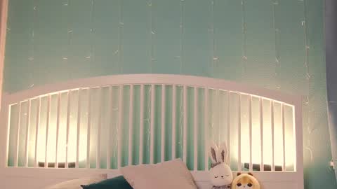 Snapshot of stellary_shy chatting on 12.01.24 Stellary online show from 12.01.24