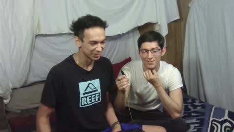 Snapshot of stepbrosplay chatting on 09.18.25 Stepbrosplay online show from 09.18.25