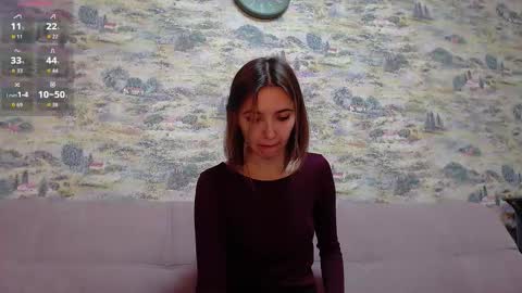 Stephanie 3 online show from 10.21.25