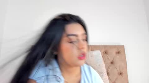 Snapshot of stephania_aguirre_ chatting on 09.18.25 Stephania online show from 09.18.25