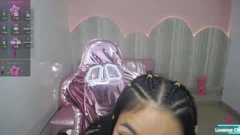 Snapshot of stephania_t chatting on 12.31.24 Stephania online show from 12.31.24