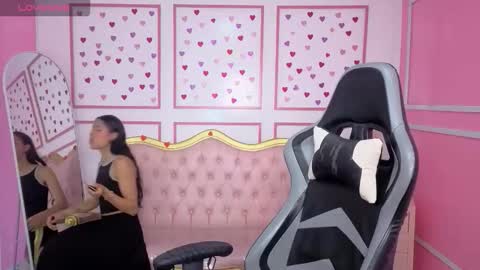 Stephania online show from 02.13.26