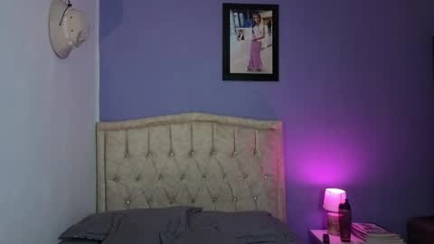 Stephania online show from 04.01.26