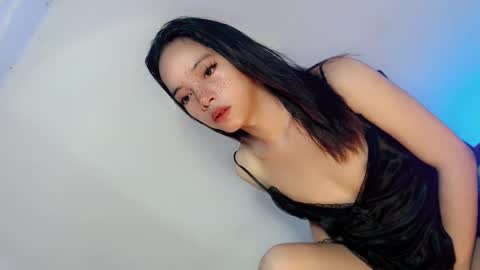 STEPHANIE online show from 02.03.25