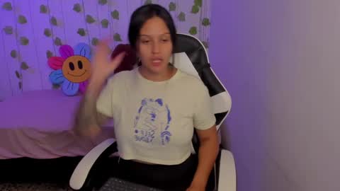 Stephanie  online show from 02.02.25