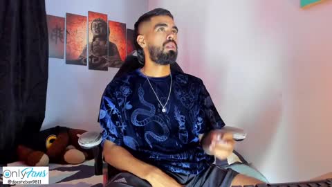 Snapshot of stephenbrown_ chatting on 12.31.24 ................ online show from 12.31.24