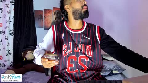 Snapshot of stephenbrown_ chatting on 01.07.25 ................ online show from 01.07.25