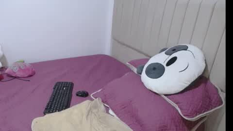 Snapshot of stepmom_slut_50_ chatting on 09.13.25 Angie mature online show from 09.13.25