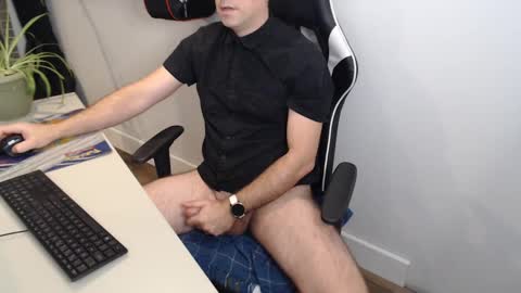 steve_oo8 online show from 12.19.24