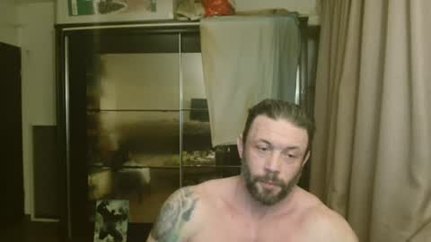 Snapshot of stevebulkzor chatting on 06.11.26 Steve Oakenshield son of John son of Vasyl online show from 06.11.26