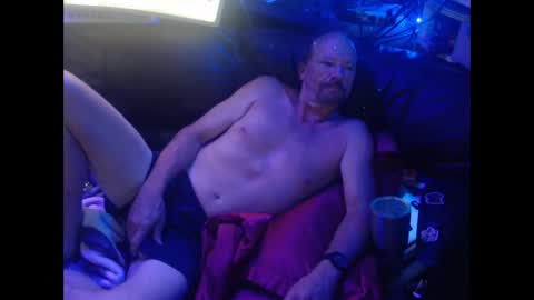 Snapshot of stevemiller0973 chatting on 04.05.26 TheCapt. online show from 04.05.26