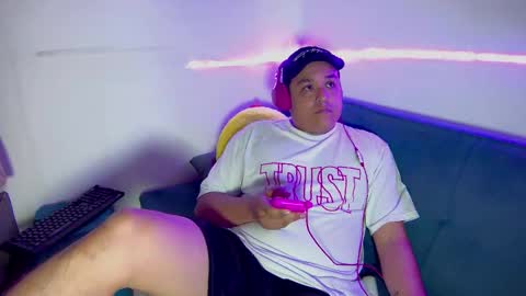 steven_88519 online show from 12.03.25