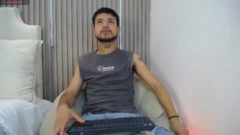 Snapshot of steven_skiing chatting on 07.29.26 STEVEN online show from 07.29.26