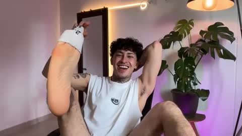 Daniel Steven Navarro online show from 04.13.26