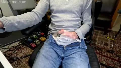 Snapshot of stevie_grey chatting on 11.17.25 stevie_grey online show from 11.17.25