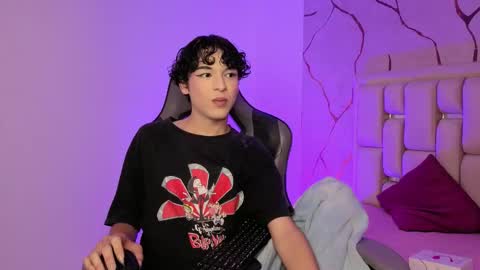 Snapshot of sthepanodimonaco chatting on 02.13.26 Sthepano online show from 02.13.26