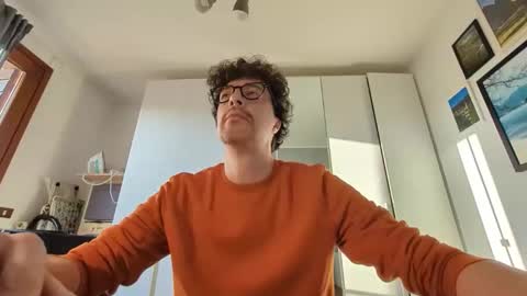 Snapshot of sti270452 chatting on 11.08.25 Jenk online show from 11.08.25