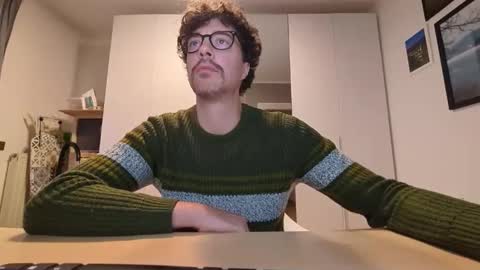 Snapshot of sti270452 chatting on 11.13.25 Jenk online show from 11.13.25