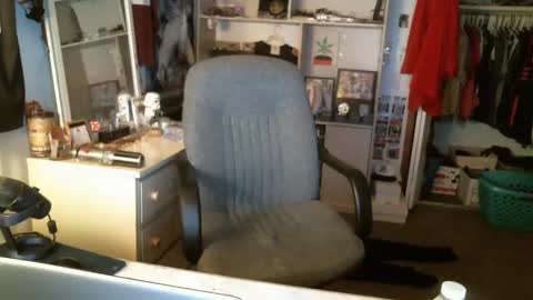 Snapshot of stickey4areason chatting on 12.28.24 stickey online show from 12.28.24