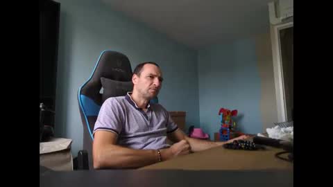 stickolive1 online show from 09.12.25