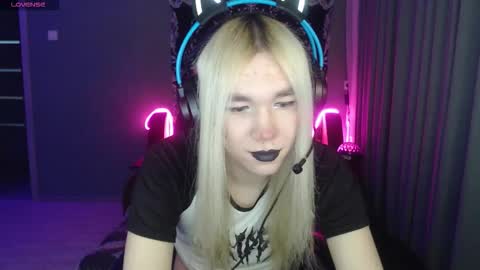 Snapshot of stiff_boys chatting on 02.10.26 Steve online show from 02.10.26