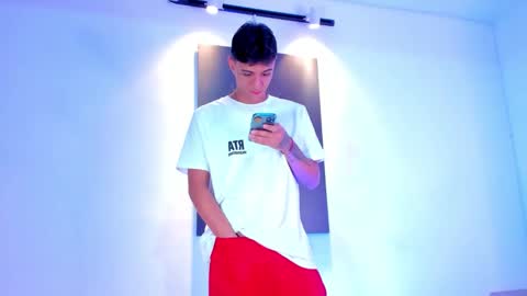 Snapshot of stiiveen_24cm chatting on 10.23.25 Stiven brendan online show from 10.23.25